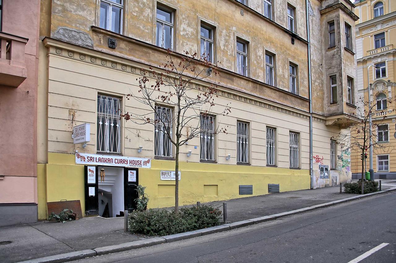 براغ Apartments U Cisare المظهر الخارجي الصورة