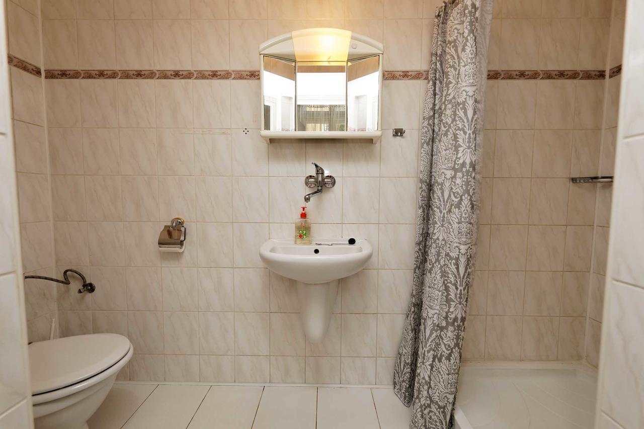 براغ Apartments U Cisare المظهر الخارجي الصورة