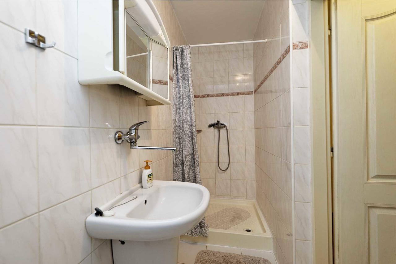 براغ Apartments U Cisare المظهر الخارجي الصورة